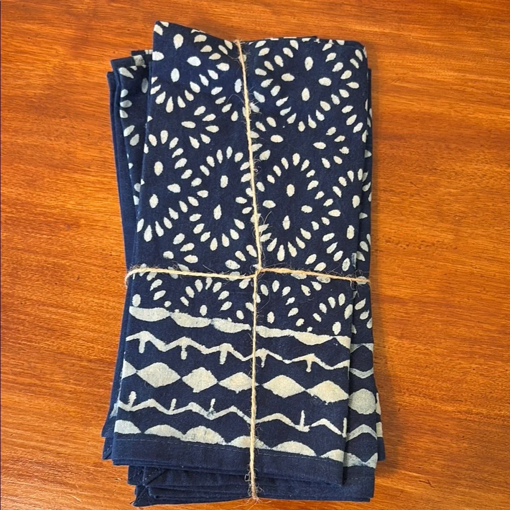 Navy Blue Table Linens - Picture 2 of 2